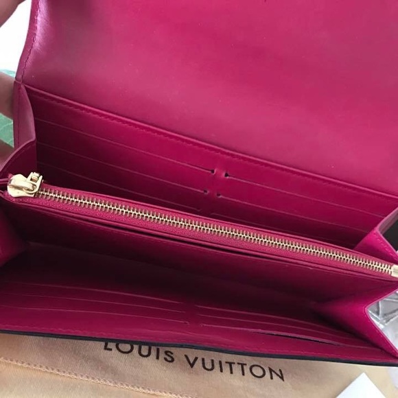 🍾✨💥🎉 Host Pick🎉💥✨🍾Louis Vuitton Sarah Wallet - Picture 2 of 8